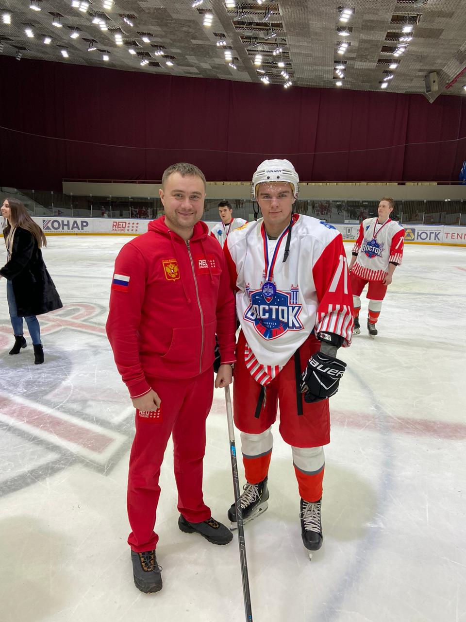 Владимир Жданов  на матче звезд Студенческой хоккейной лиги