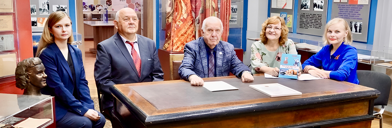 Ученые СибГИУ презентовали монографию «Наука в битве сквозь года от ВОВ до СВО»